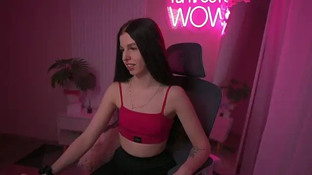 Snapshot of VictoriaPass chatting on 02/17/25, 11:34 VictoriaPass online show from 02/17/25, 11:34