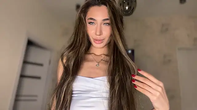 Snapshot of alissadreams chatting on 04/17/26, 01:03 alissadreams online show from 04/17/26, 01:03