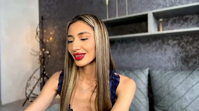 Snapshot of alissadreams chatting on 06/18/26, 12:09 alissadreams online show from 06/18/26, 12:09