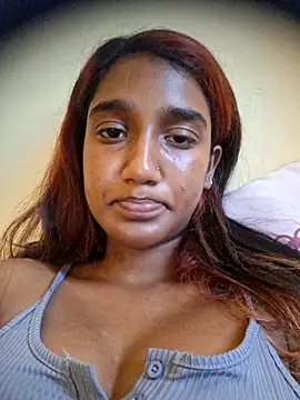 indianpink lips online show from 02/03/26, 08:41