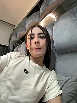 candycami19 online show from 02/23/25, 04:50