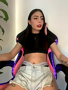 candycami19 online show from 09/24/25, 09:18