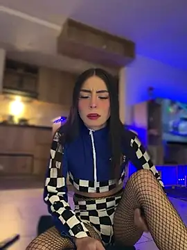 candycami19 online show from 10/16/25, 04:46