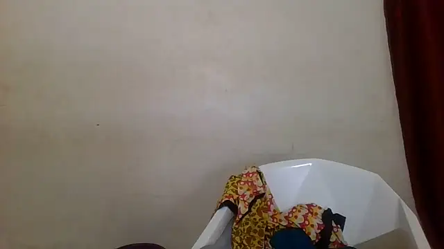 Snapshot of Ebony_dolcy chatting on 11/13/25, 09:30 Ebony dolcy online show from 11/13/25, 09:30