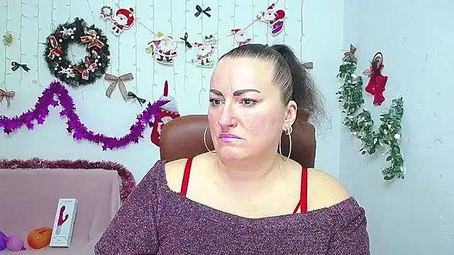 Snapshot of DianaMGG chatting on 01/07/26, 06:16 DianaMGG online show from 01/07/26, 06:16