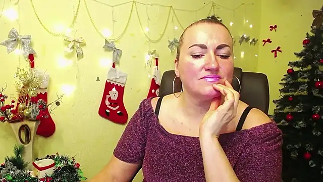 Snapshot of DianaMGG chatting on 01/09/26, 06:27 DianaMGG online show from 01/09/26, 06:27