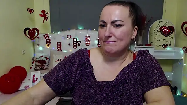 Snapshot of DianaMGG chatting on 02/05/26, 09:14 DianaMGG online show from 02/05/26, 09:14