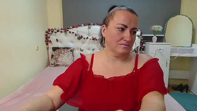 Snapshot of DianaMGG chatting on 03/23/26, 07:01 DianaMGG online show from 03/23/26, 07:01