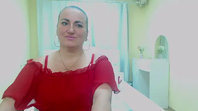 Snapshot of DianaMGG chatting on 05/29/26, 05:38 DianaMGG online show from 05/29/26, 05:38