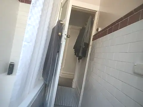 MystiqueRider online show from 10/10/25, 10:42