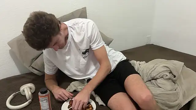 Snapshot of greekmythics chatting on 03/13/26, 10:38 greekmythics online show from 03/13/26, 10:38