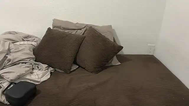 Snapshot of greekmythics chatting on 03/31/26, 01:33 greekmythics online show from 03/31/26, 01:33