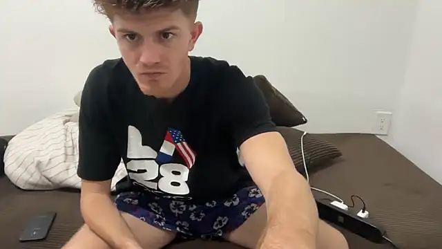 Snapshot of greekmythics chatting on 04/06/26, 08:43 greekmythics online show from 04/06/26, 08:43