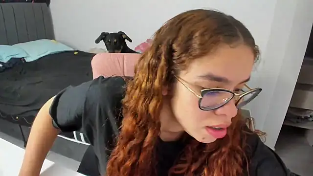 Greciaruiz  online show from 10/05/25, 12:09