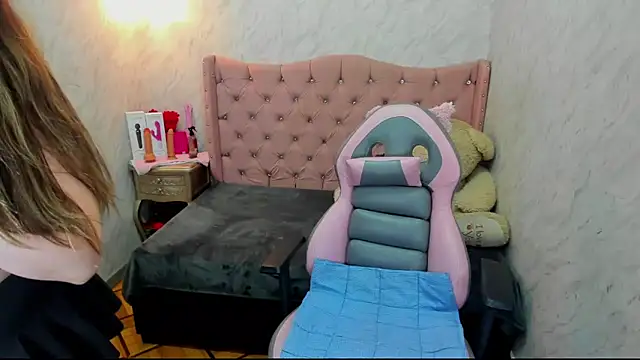 Snapshot of Lianngrace chatting on 03/12/26, 03:29 Lianngrace online show from 03/12/26, 03:29