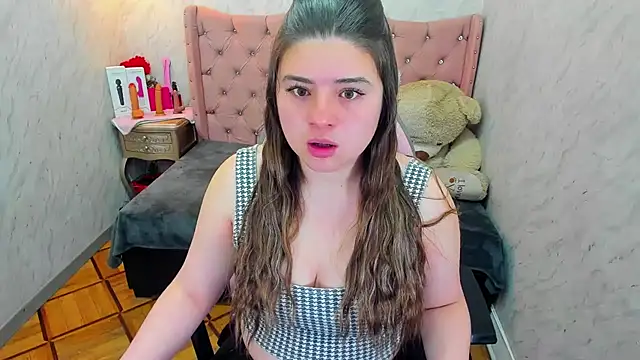 Snapshot of Lianngrace chatting on 04/17/26, 02:31 Lianngrace online show from 04/17/26, 02:31