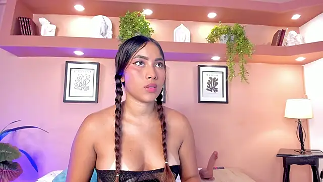 Snapshot of SofiaBennett_ chatting on 03/04/25, 06:39 SofiaBennett online show from 03/04/25, 06:39