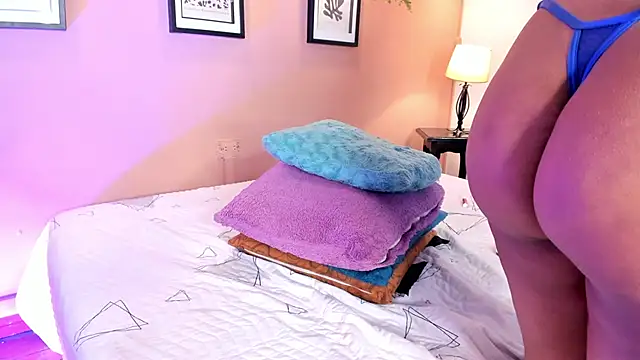 Snapshot of SofiaBennett_ chatting on 03/21/25, 03:13 SofiaBennett online show from 03/21/25, 03:13