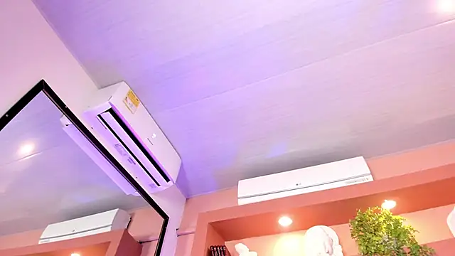 Snapshot of SofiaBennett_ chatting on 03/22/25, 03:31 SofiaBennett online show from 03/22/25, 03:31