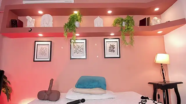 Snapshot of SofiaBennett_ chatting on 11/19/25, 12:27 SofiaBennett online show from 11/19/25, 12:27