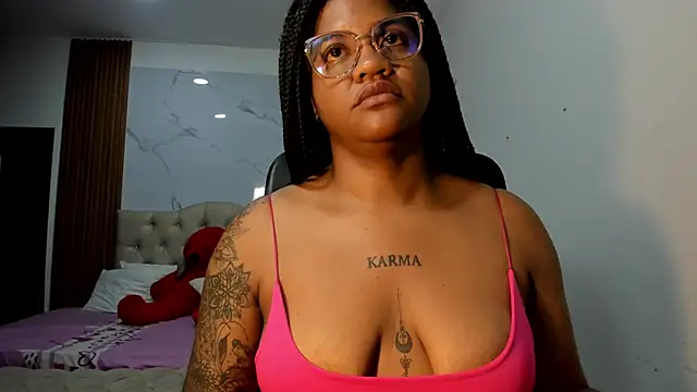 ZahraRose online show from 02/13/26, 10:55