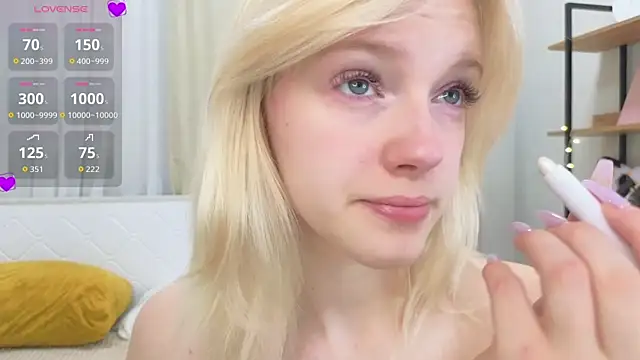 EdlaHewell online show from 10/14/25, 11:27