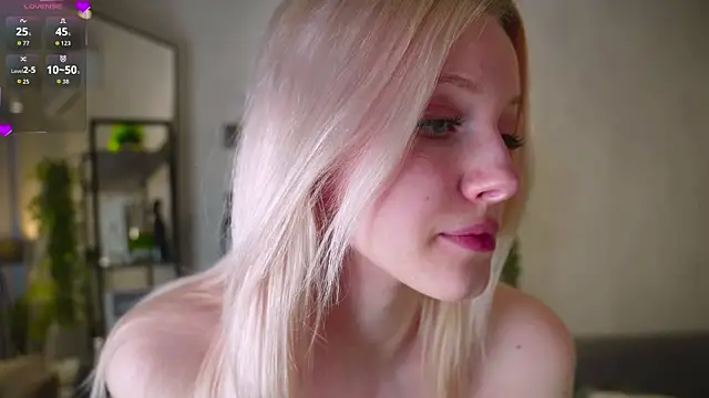 EdlaHewell online show from 03/08/26, 02:04