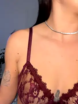 YoungHotMilf97 online show from 11/08/25, 06:51