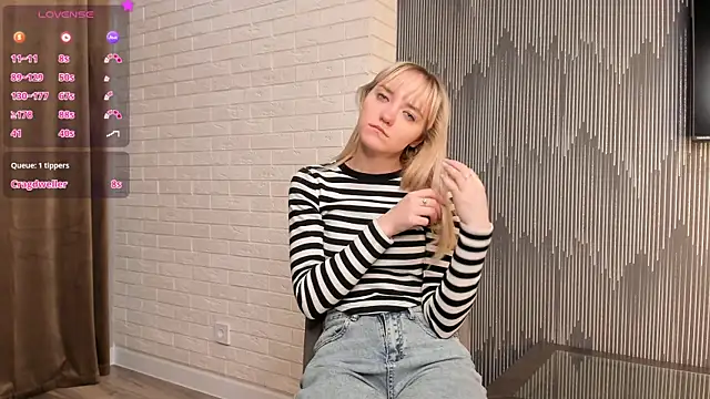 Snapshot of DaisyBelding chatting on 02/19/25, 07:38 DaisyBelding online show from 02/19/25, 07:38