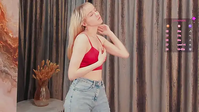 Snapshot of DaisyBelding chatting on 03/01/25, 07:59 DaisyBelding online show from 03/01/25, 07:59