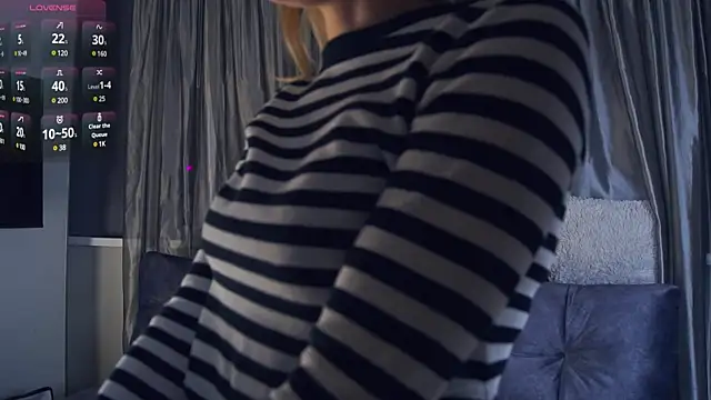 Snapshot of DaisyBelding chatting on 03/09/25, 04:44 DaisyBelding online show from 03/09/25, 04:44