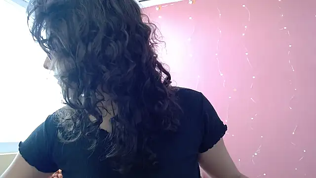 Snapshot of morahaze chatting on 12/28/24, 06:29 morahaze online show from 12/28/24, 06:29