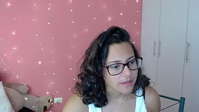 Snapshot of morahaze chatting on 01/26/25, 11:50 morahaze online show from 01/26/25, 11:50