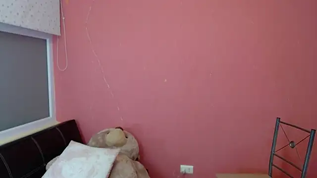 Snapshot of morahaze chatting on 02/24/25, 12:41 morahaze online show from 02/24/25, 12:41