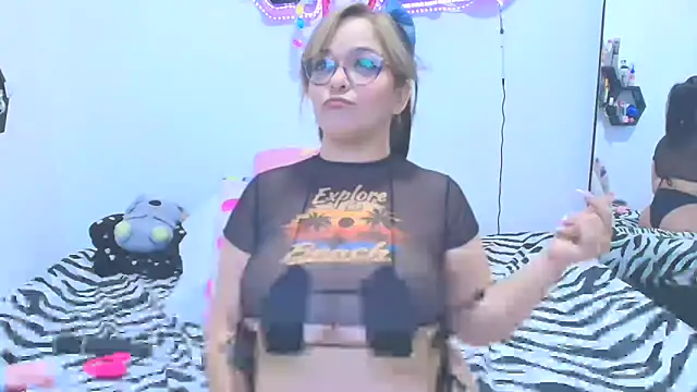 Veronica Milf1 online show from 11/26/25, 02:23