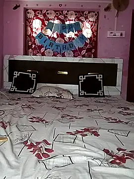 Snapshot of srijashemale chatting on 09/09/25, 05:18 srijashemale online show from 09/09/25, 05:18