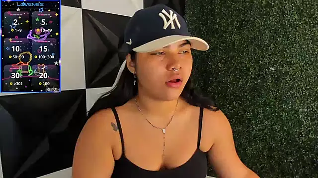 Snapshot of melany_rouse18 chatting on 11/09/25, 07:56 melany rouse18 online show from 11/09/25, 07:56