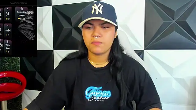 Snapshot of melany_rouse18 chatting on 02/05/26, 01:54 melany rouse18 online show from 02/05/26, 01:54