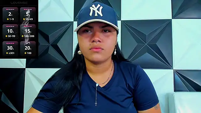 Snapshot of melany_rouse18 chatting on 02/11/26, 01:21 melany rouse18 online show from 02/11/26, 01:21