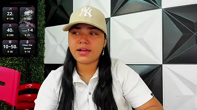 Snapshot of melany_rouse18 chatting on 02/12/26, 01:44 melany rouse18 online show from 02/12/26, 01:44