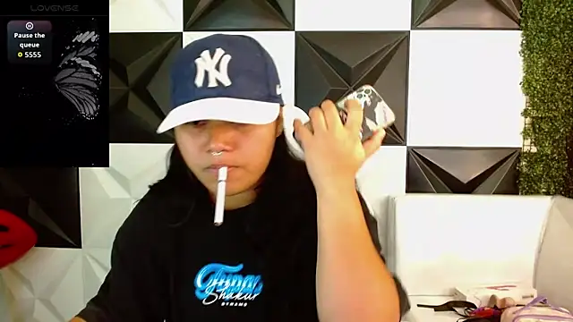 Snapshot of melany_rouse18 chatting on 02/19/26, 02:07 melany rouse18 online show from 02/19/26, 02:07