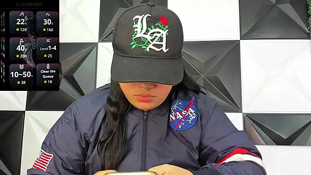 Snapshot of melany_rouse18 chatting on 02/28/26, 03:18 melany rouse18 online show from 02/28/26, 03:18