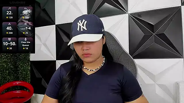 Snapshot of melany_rouse18 chatting on 03/17/26, 12:37 melany rouse18 online show from 03/17/26, 12:37