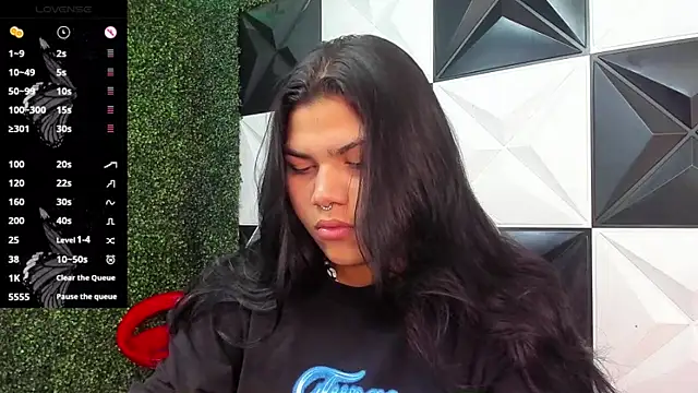 Snapshot of melany_rouse18 chatting on 03/20/26, 12:37 melany rouse18 online show from 03/20/26, 12:37