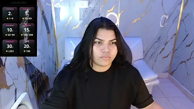 Snapshot of melany_rouse18 chatting on 04/15/26, 03:24 melany rouse18 online show from 04/15/26, 03:24