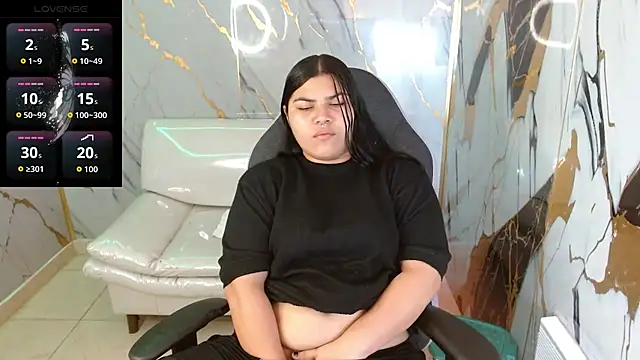 Snapshot of melany_rouse18 chatting on 05/12/26, 02:25 melany rouse18 online show from 05/12/26, 02:25