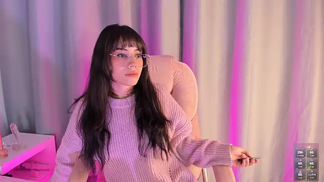 daenerysar5 online show from 10/17/25, 01:03