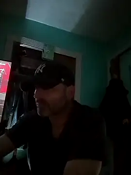 Novabear6996 online show from 03/05/25, 07:49