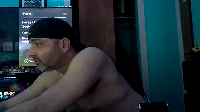 Novabear6996 online show from 10/28/25, 07:12