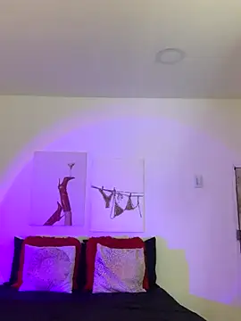 Dahiana Giil online show from 09/10/25, 05:40